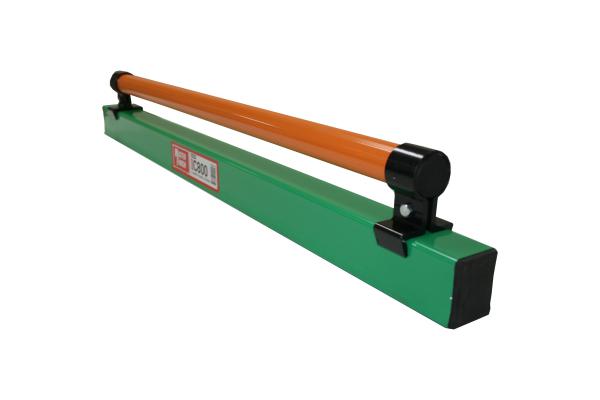 SCREED CLAMPED HANDLE 800mm